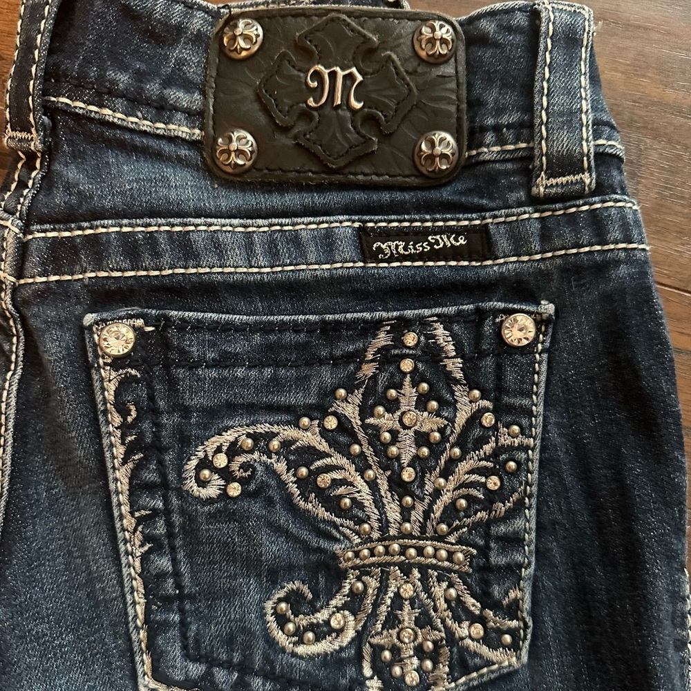 Miss Me Low Rise Rhinestone Western Bootcut Jeans JP5347B Size 25
